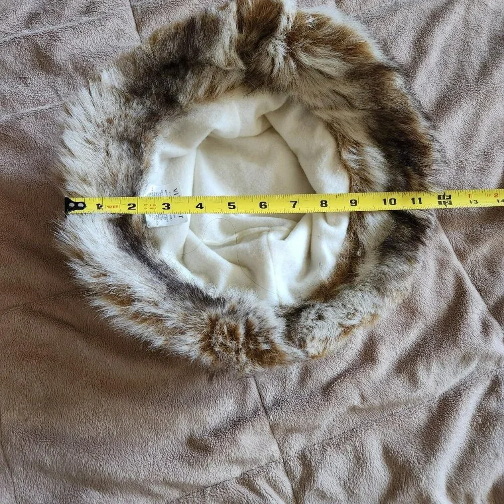 Liz Claiborne Quilted Faux Fur Trimmed Bucket Hat Cream color Festivals Boho - Picture 6 of 8